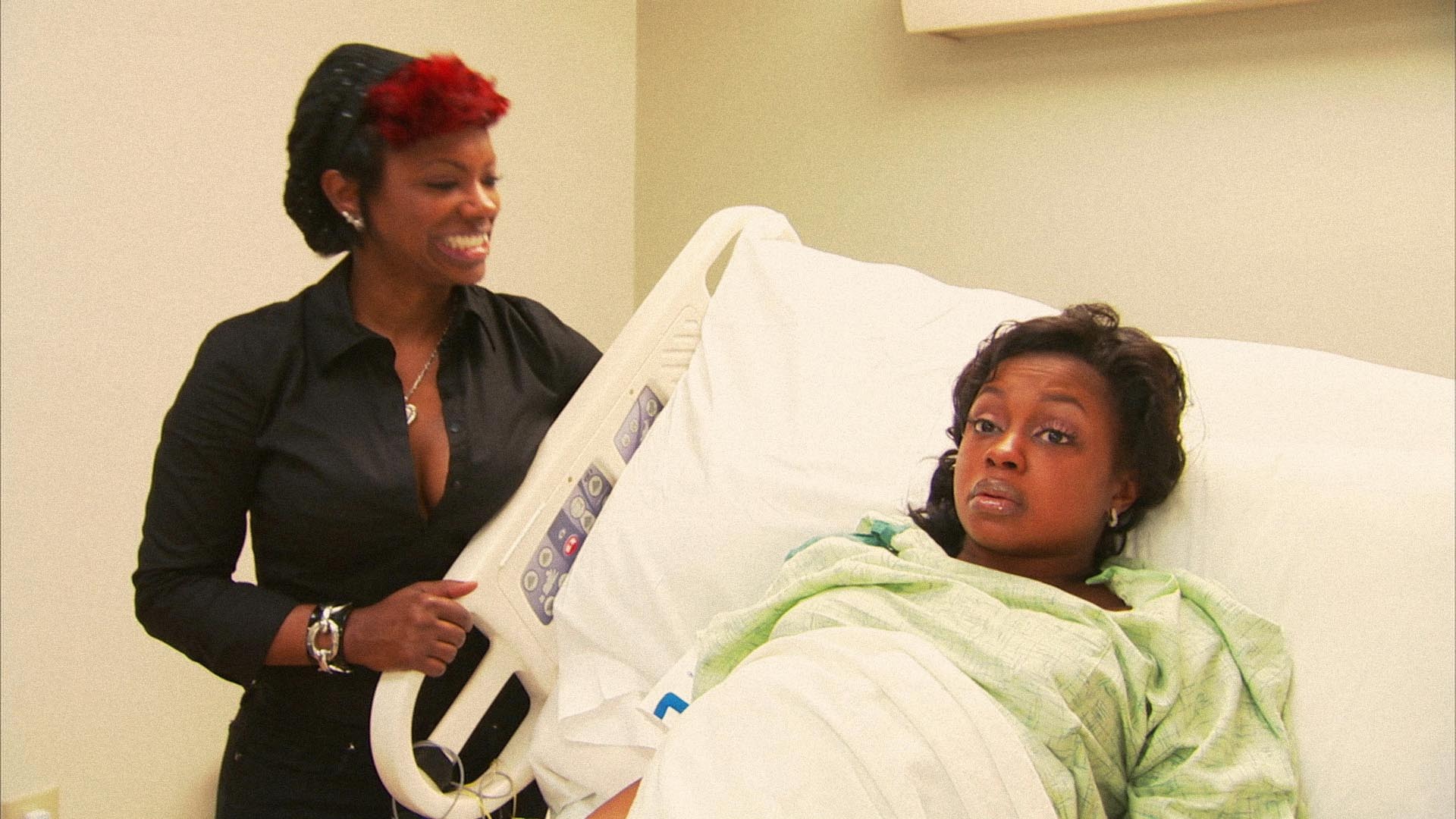 RHOA Les Real Housewives d'Atlanta S03E08 saison 3 épisode 8 Y a-t-il un médecin dans la salle ?
