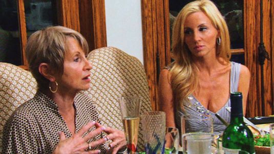 RHOBH Les Real Housewives de Beverly S01E08 saison 1 épisode 8 Cas de charité