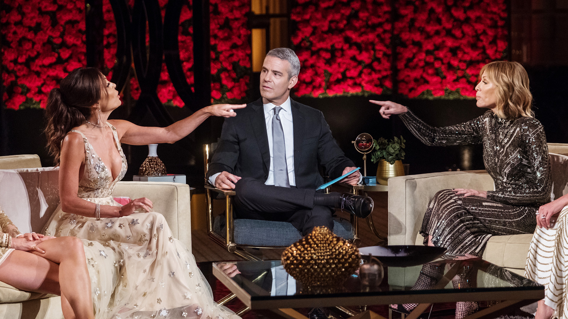 RHONY The Real Housewives of New York City S10E21 saison 10 épisode 21 Reunion Part 2