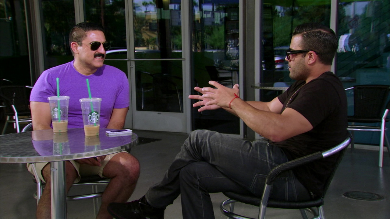 Shahs of Sunset : Les Perses de Beverly Hills Saison 2 Épisode 1 S2E1 Un nouveau membre de la famille