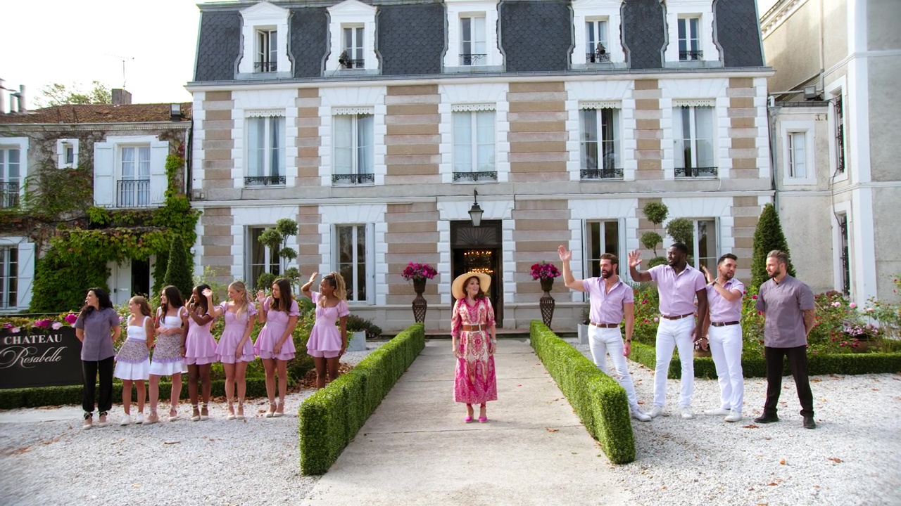 La Villa Vanderpump S01E06 saison 1 épisode 6 Une nuit inoubliable à Carcassonne